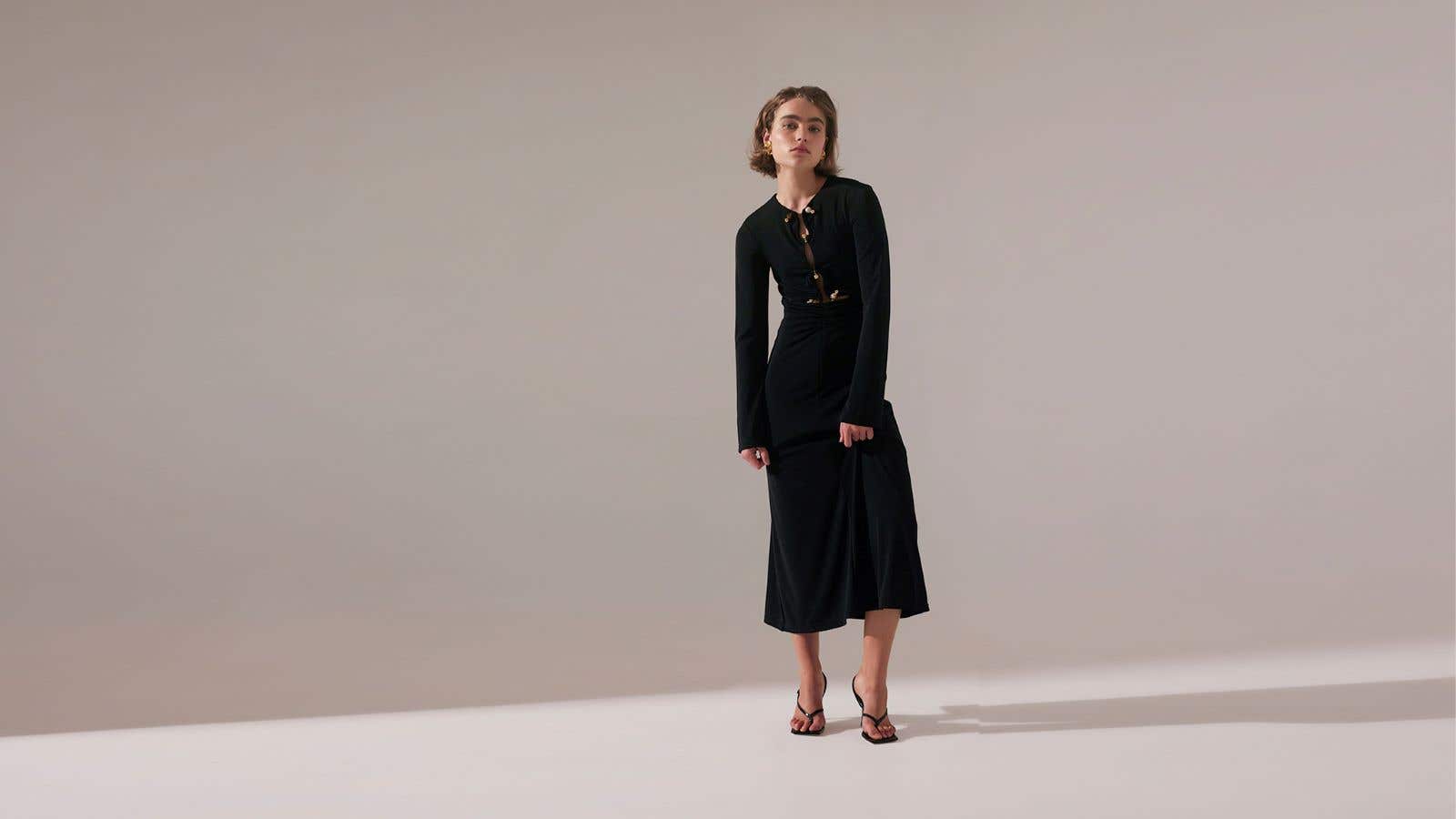 Grey skirt night out outfit sale